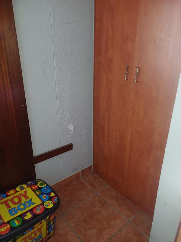 To Let 4 Bedroom Property for Rent in Morgenster Western Cape